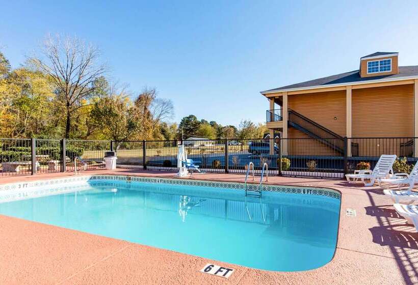 فندق Quality Inn Arab Hwy 231