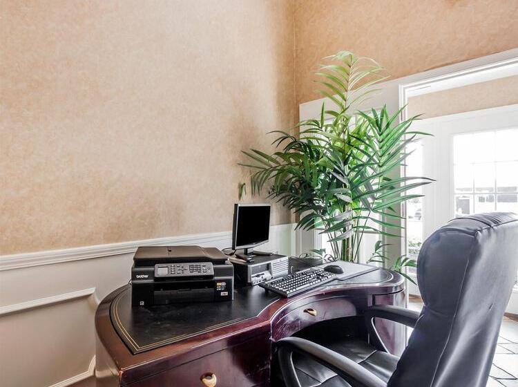 فندق Quality Inn Arab Hwy 231