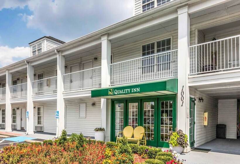 בית מלון כפרי Quality Inn Gallatinnashville Metro
