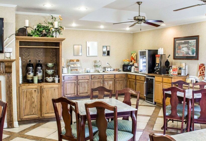 Отель Quality Inn Goldsboro