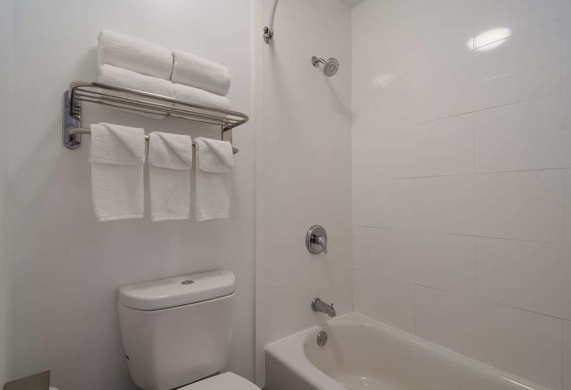 Отель Quality Inn Goldsboro