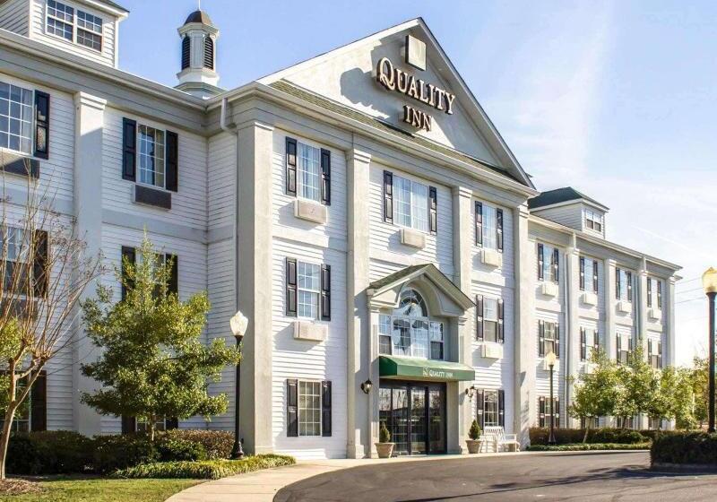 Отель Quality Inn Goldsboro