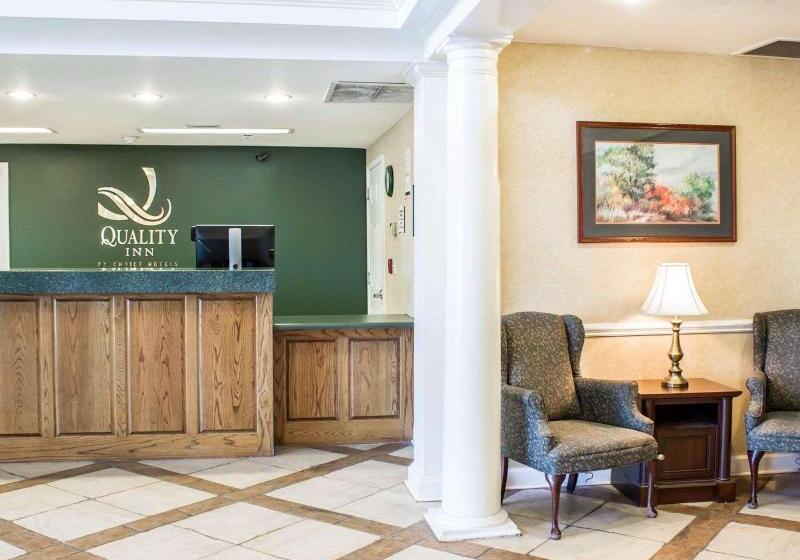 Отель Quality Inn Goldsboro