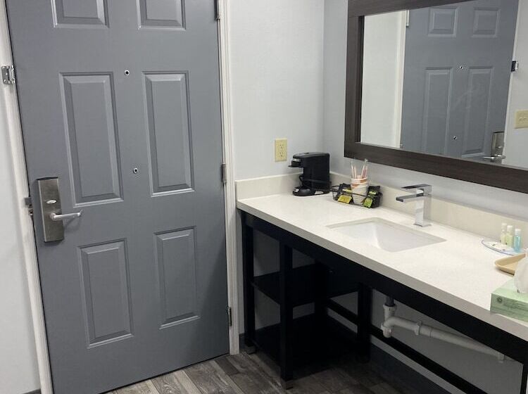 فندق Quality Inn Greeneville