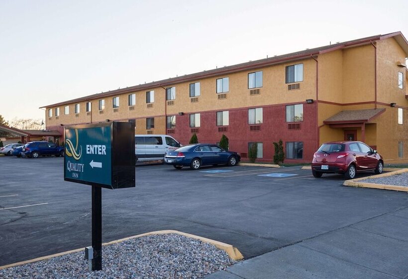 فندق Quality Inn