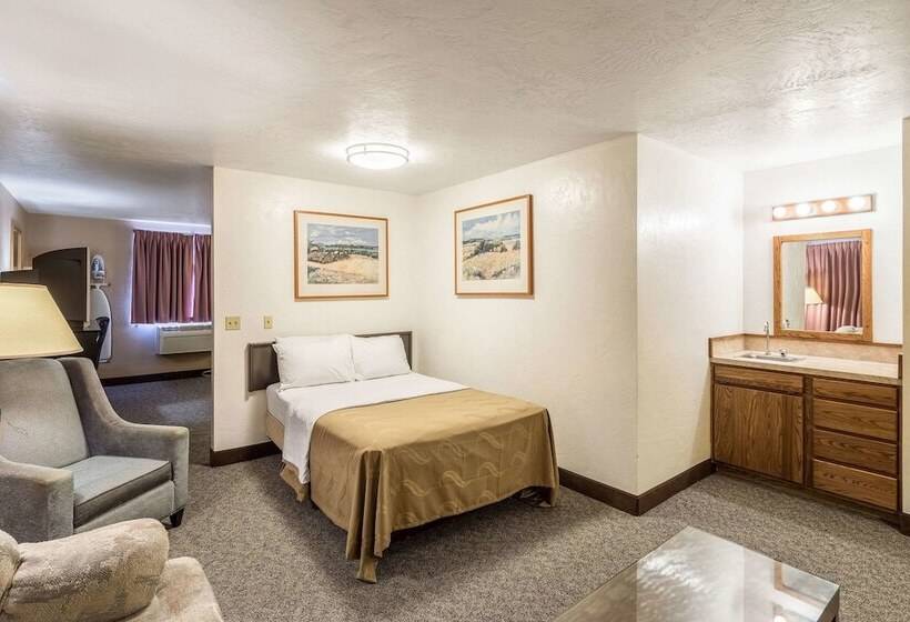 فندق Quality Inn