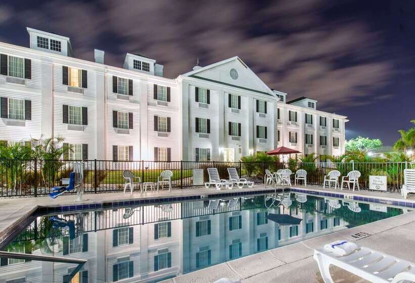 فندق Quality Inn Palm Bay  Melbourne I95