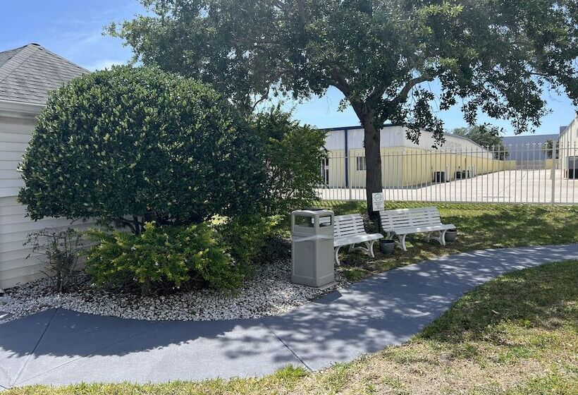 فندق Quality Inn Palm Bay  Melbourne I95