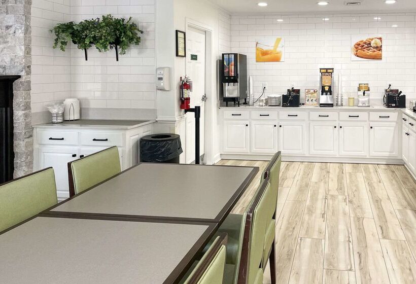 فندق Quality Inn