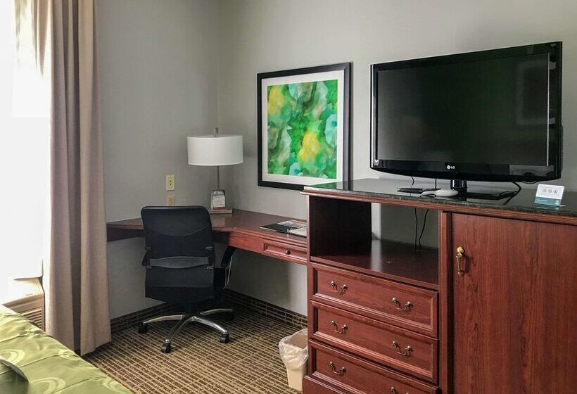 فندق Quality Inn