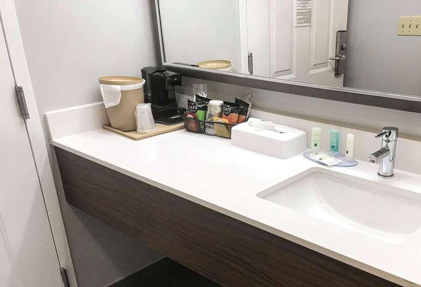 בית מלון כפרי Quality Inn