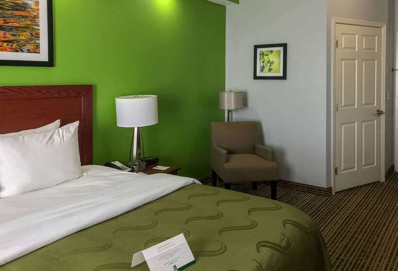 בית מלון כפרי Quality Inn