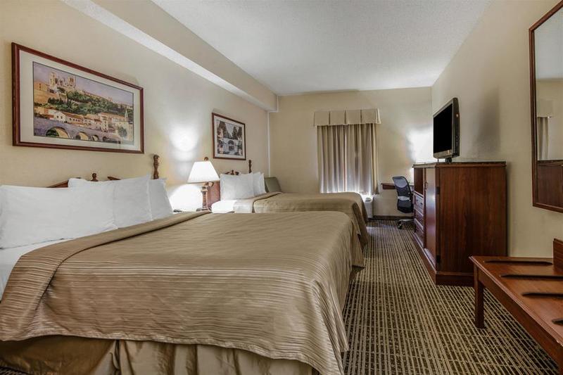 בית מלון כפרי Quality Inn