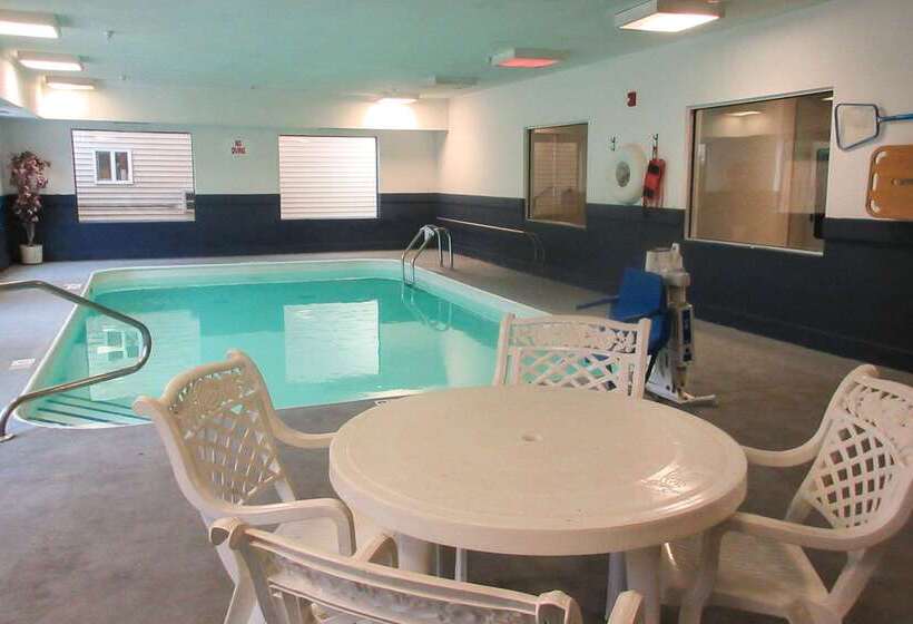 Отель Quality Inn