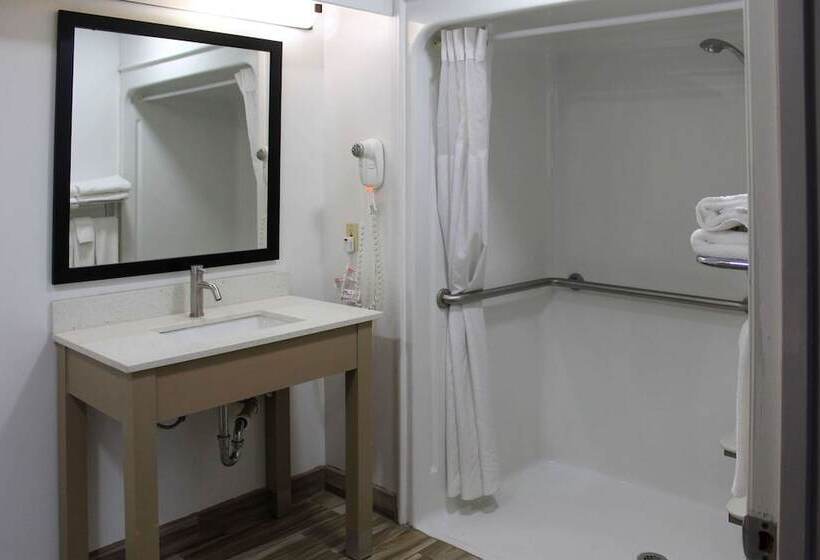 בית מלון כפרי Quality Inn Scottsboro Us 72 Lake Guntersville Area