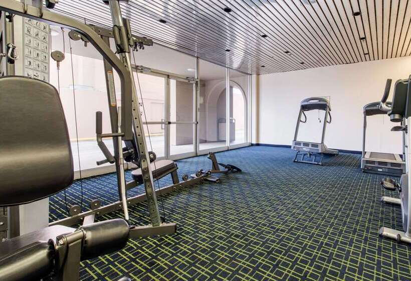 فندق Quality Inn & Suites