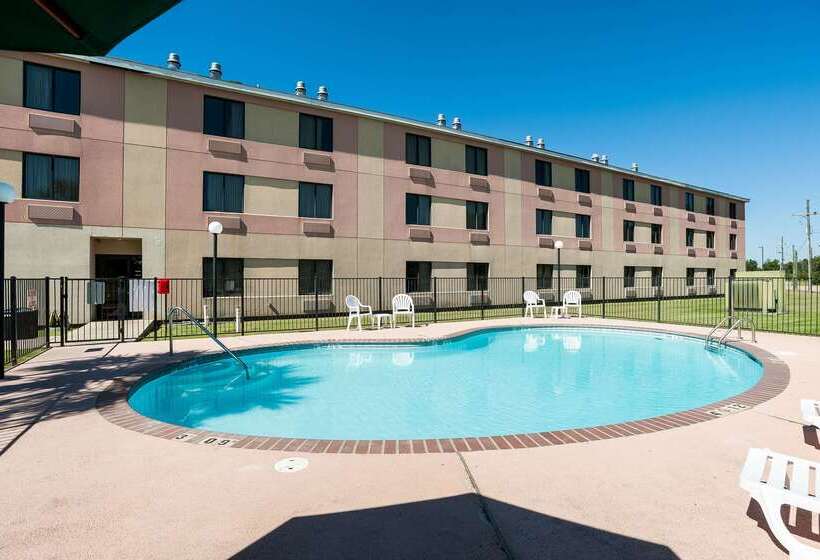 هتل Quality Inn & Suites Lake Charles South