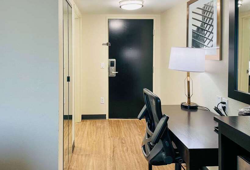 هتل Quality Inn & Suites Lake Charles South