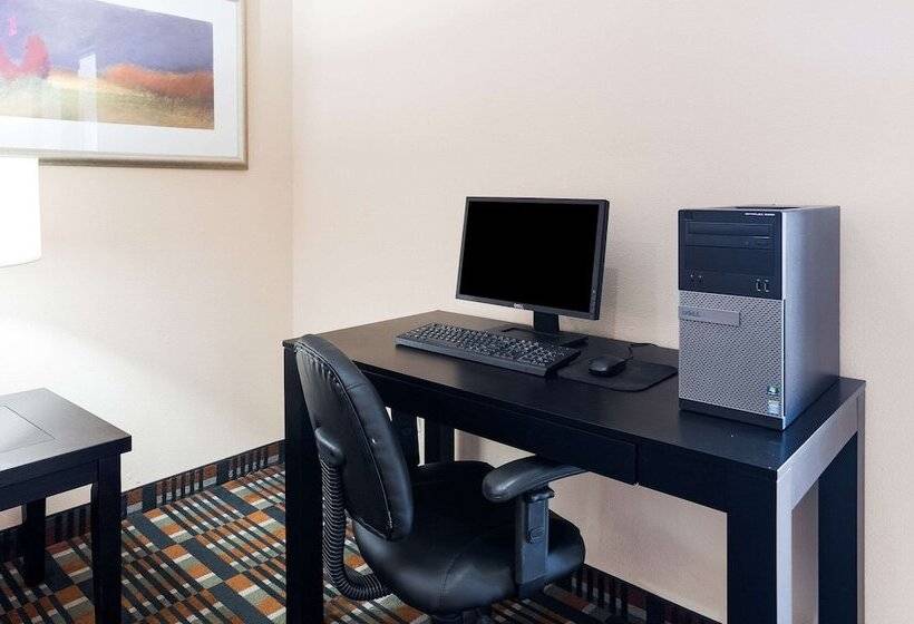 هتل Quality Inn & Suites Lake Charles South