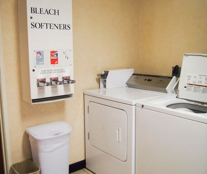 هتل Quality Inn & Suites Lake Charles South
