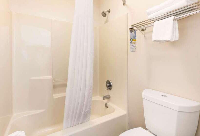 هتل Quality Inn Trussville I59 Exit 141