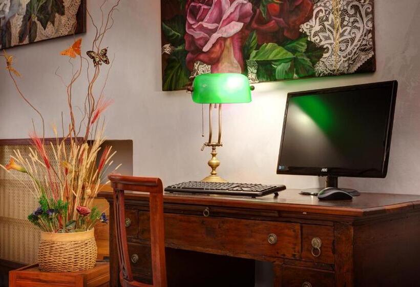 בית מלון כפרי Residenza In Farnese