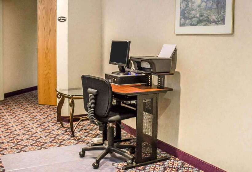 فندق Rodeway Inn