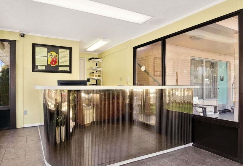 هتل Royal Palace Inn And Suites Myrtle Beach Ocean Blvd