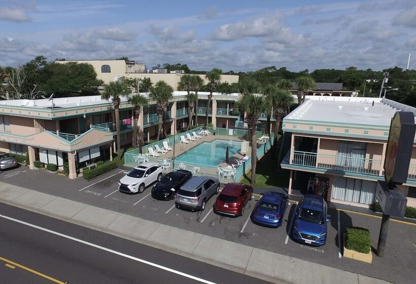هتل Royal Palace Inn And Suites Myrtle Beach Ocean Blvd