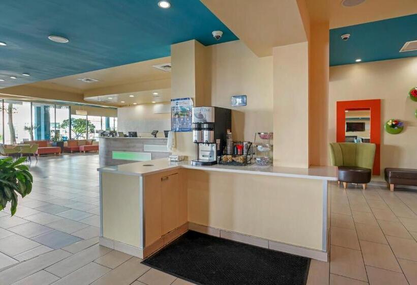 酒店 Sandcastle Resort