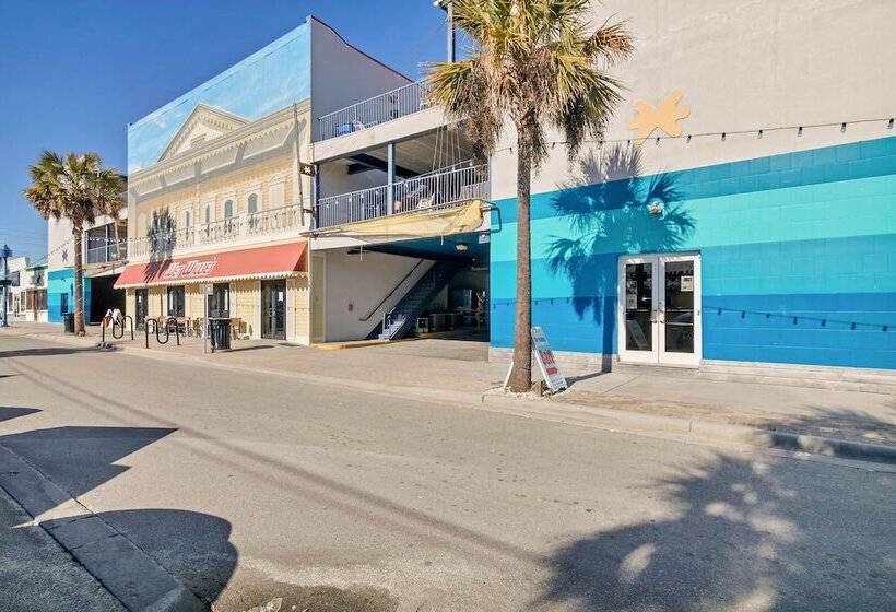 Sea And Breeze Hotel And Condo