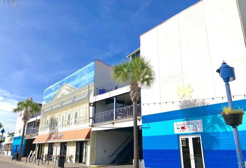 Sea And Breeze Hotel And Condo