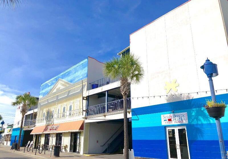 Sea And Breeze Hotel And Condo