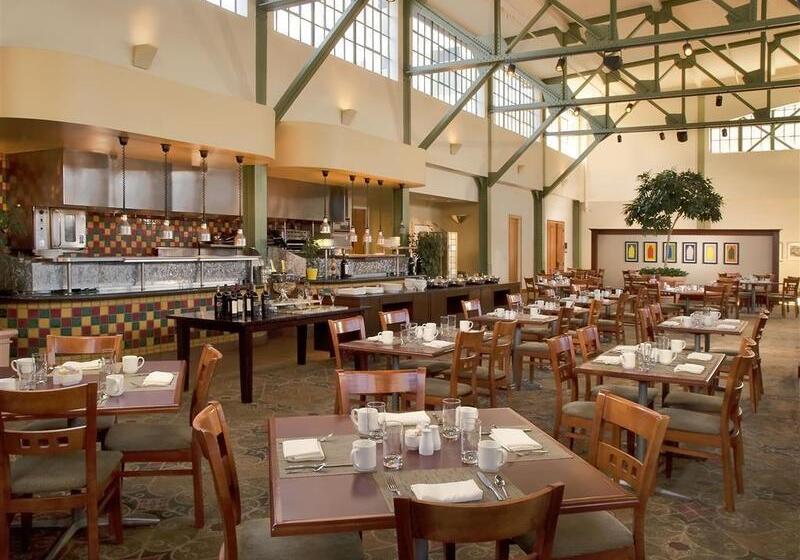 Отель Sheraton Grand Sacramento