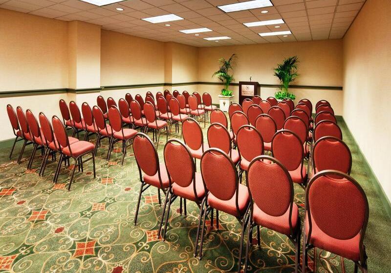 Отель Sheraton Grand Sacramento