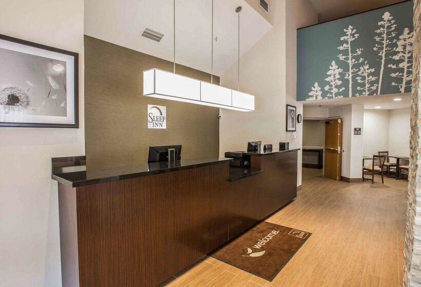 هتل Sleep Inn Greensboro Airport