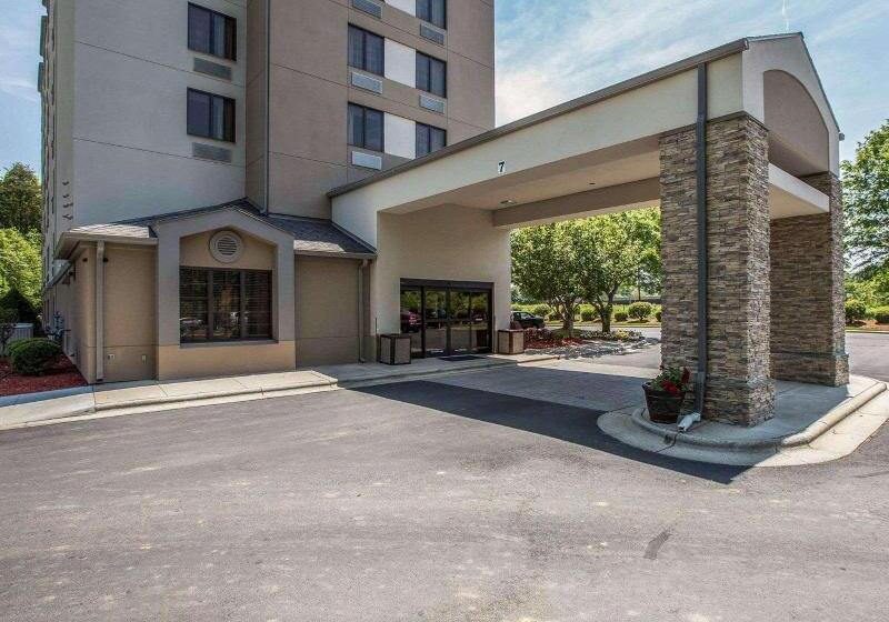 هتل Sleep Inn Greensboro Airport
