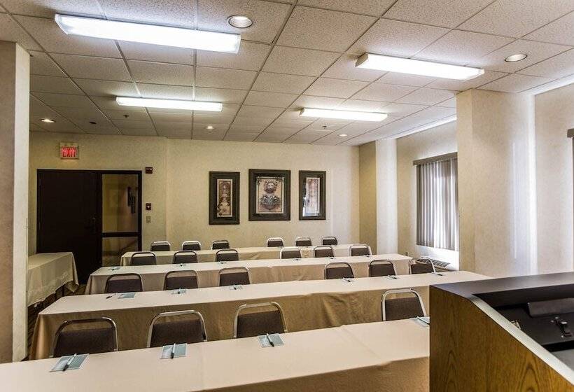 هتل Sleep Inn Airport