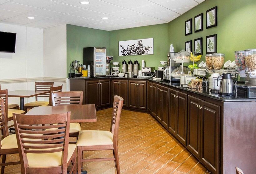 酒店 Clarion Pointe Albemarle