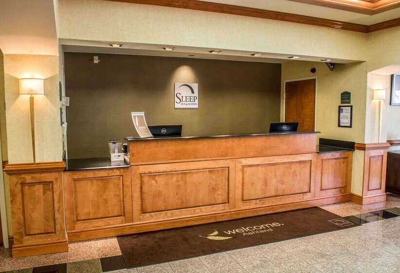 בית מלון כפרי Comfort Inn & Suites Ashland – Richmond North