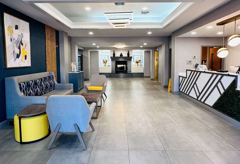 בית מלון כפרי Comfort Inn & Suites Ashland – Richmond North