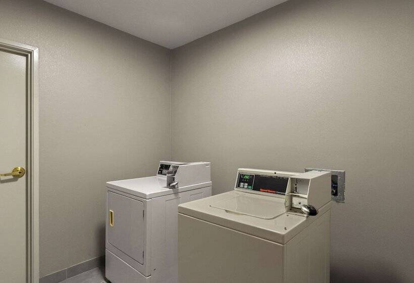 בית מלון כפרי Comfort Inn & Suites Ashland – Richmond North