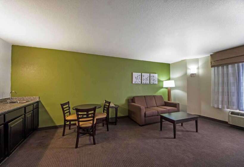 فندق Sleep Inn & Suites Tulsa Central I 44