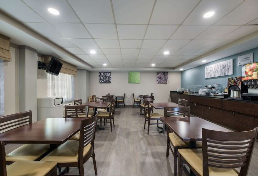 Отель Sleep Inn & Suites Chesapeake Portsmouth