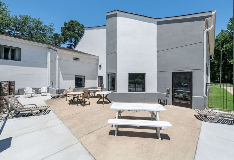 هتل Sleep Inn & Suites Chesapeake   Portsmouth