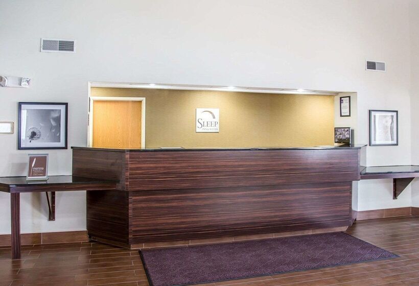 בית מלון כפרי Sleep Inn & Suites Davenport   Quad Cities