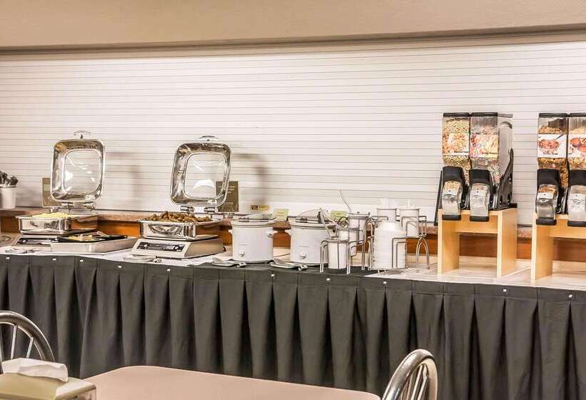 בית מלון כפרי Sleep Inn & Suites Conference Center And Water Park