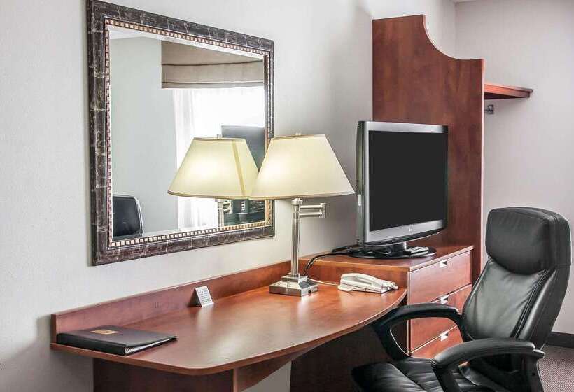 בית מלון כפרי Sleep Inn & Suites Conference Center And Water Park