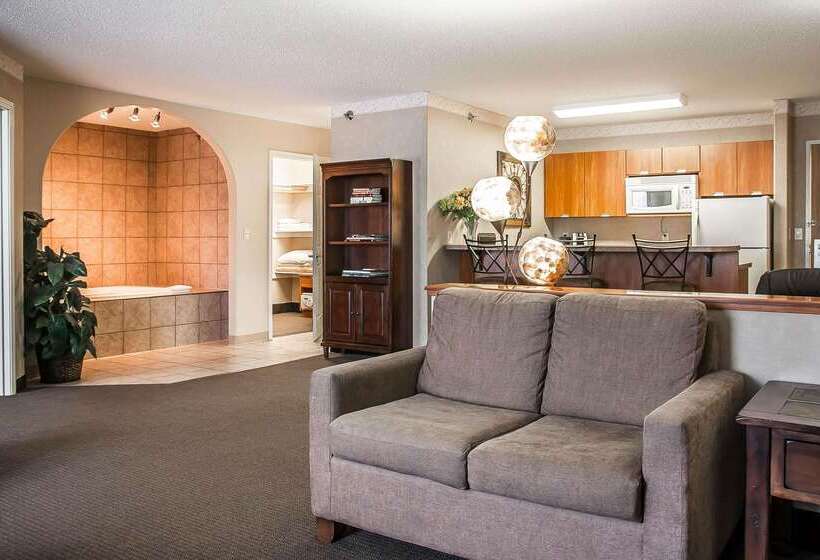 בית מלון כפרי Sleep Inn & Suites Conference Center And Water Park