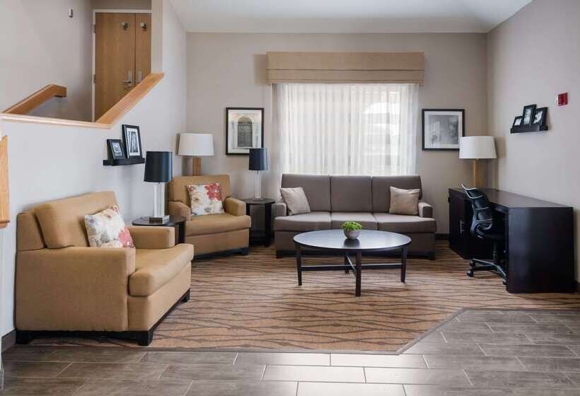 Отель Sleep Inn & Suites